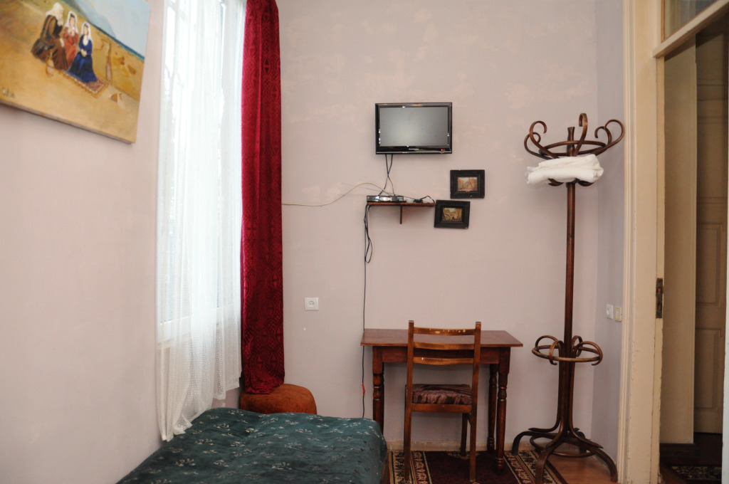 Gutsa Artists Mini-Hotel