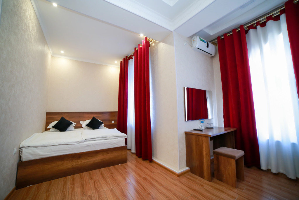 Rayhon Hotel