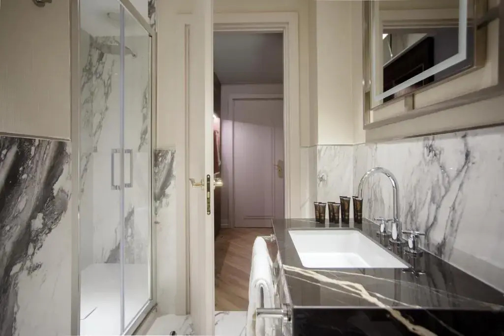 Отель Omnia Aria Palace