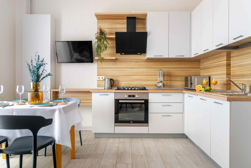 Квартира с Балконом и Шикарным Видом на Море от Home Group