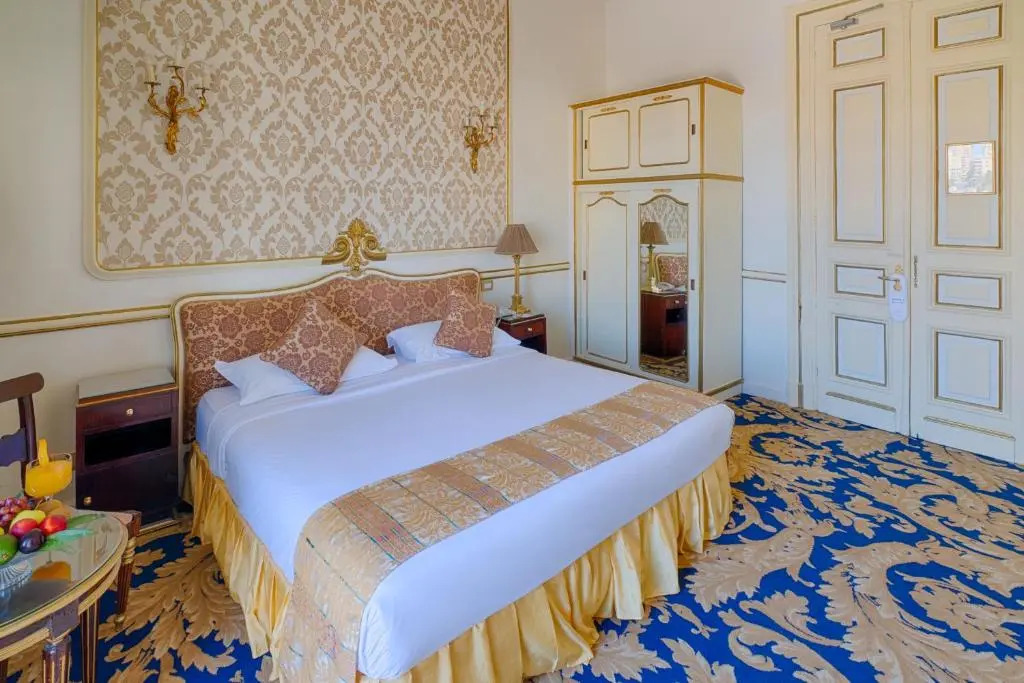 Paradise Inn Le Metropole Hotel