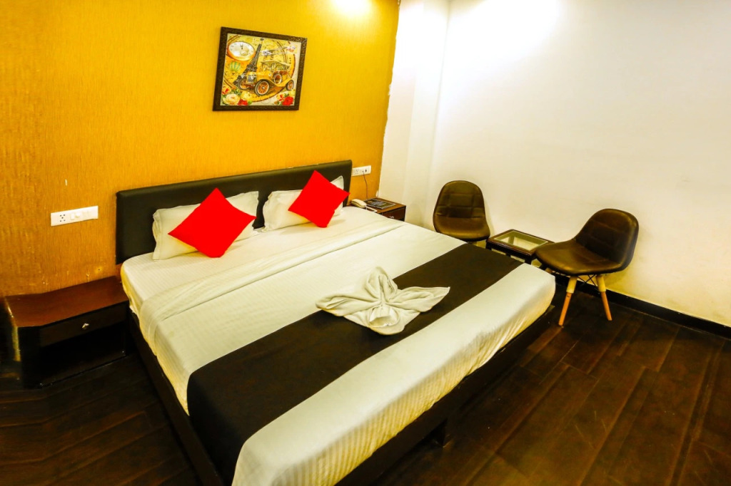 Townhouse Yashobhoomi Formerly Hotel Grand Tashree