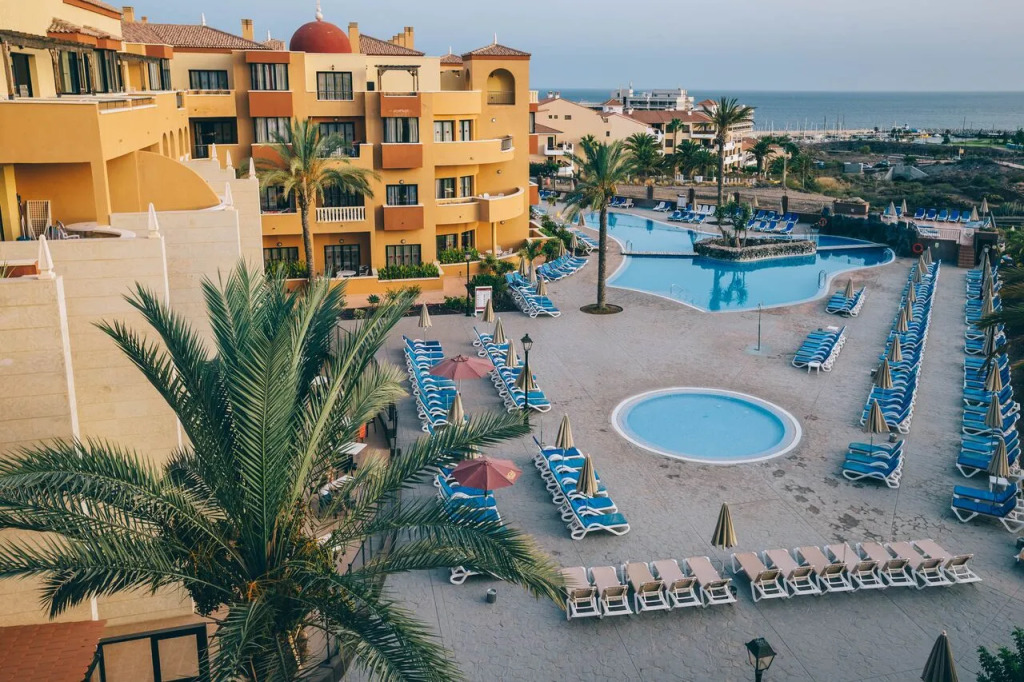 Отель Grand Muthu Golf Plaza Hotel & Spa