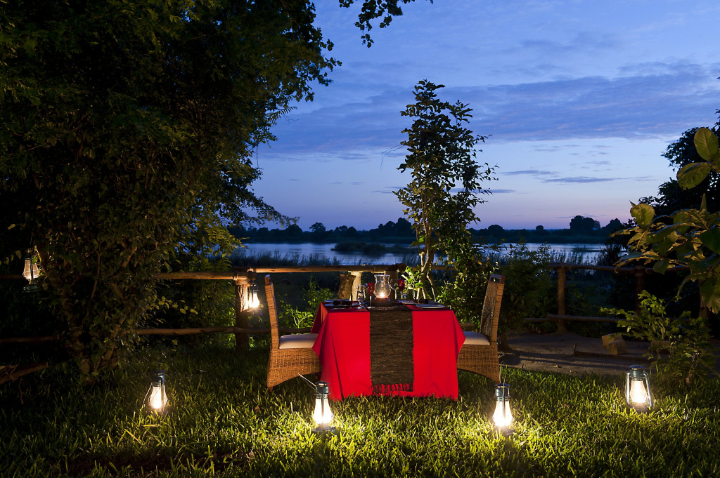 Отель Selous Kinga Lodge