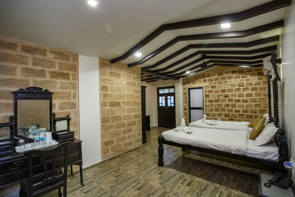Отель Gir Lions Paw Resort