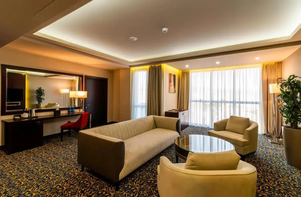 Ramada Hotel & Suites by Wyndham Yerevan