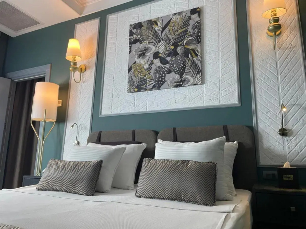 Отель Teatro Rooms