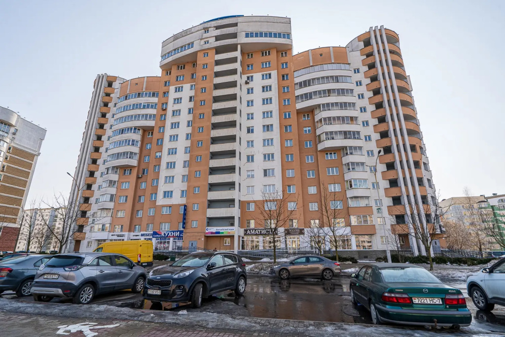 Квартира Однокомнатная  "Ladgorna" возле метро Кунцевщина