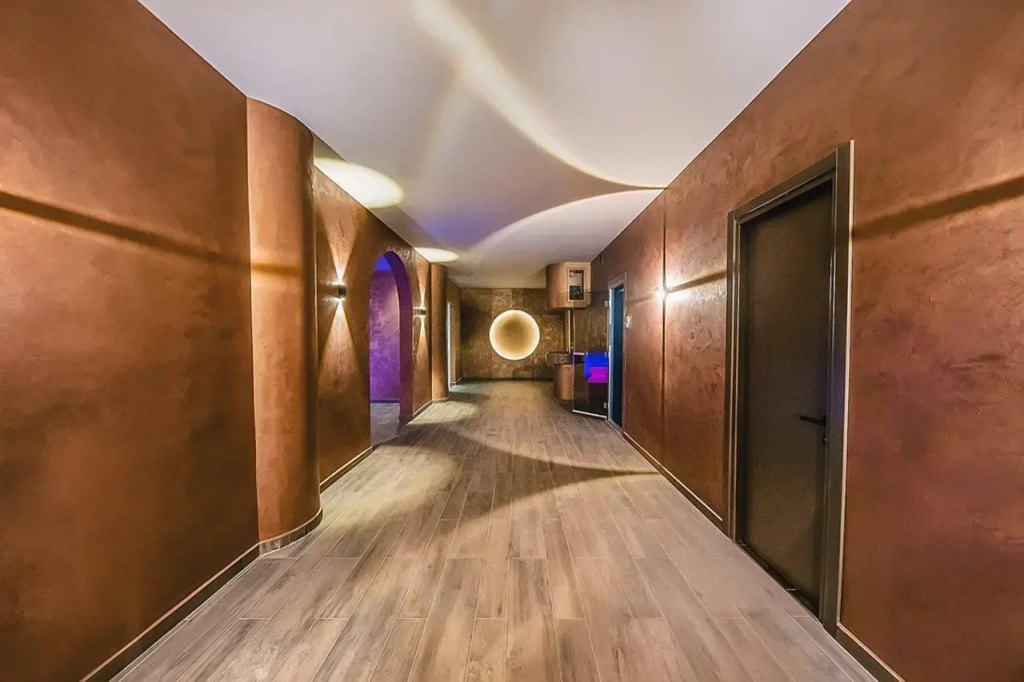 Meta Business Hotel By King David