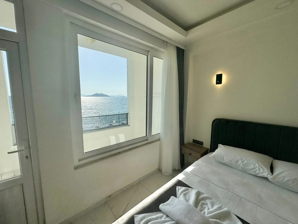 Sea Door Hotel