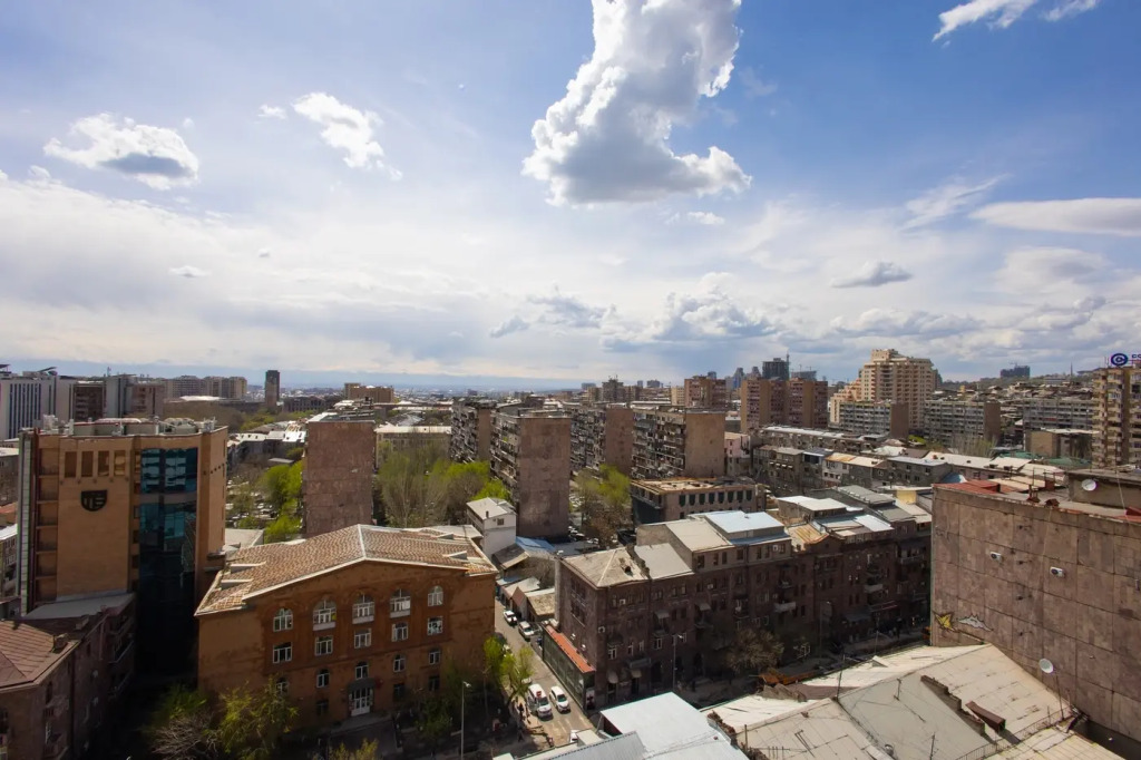 Апартаменты on Koghbatsi Street 16-130