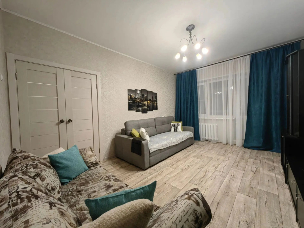 Квартира Like Home Просторная светлая двушка рядом с заводом Звёздочка