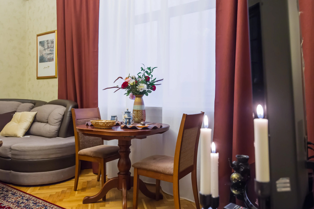 Квартира GM Apartments на Москва-реке с Видом на Набережную и Сталинскую высотку