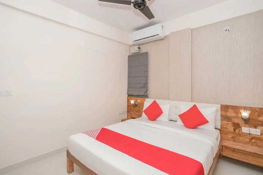 Отель Dollars Nest