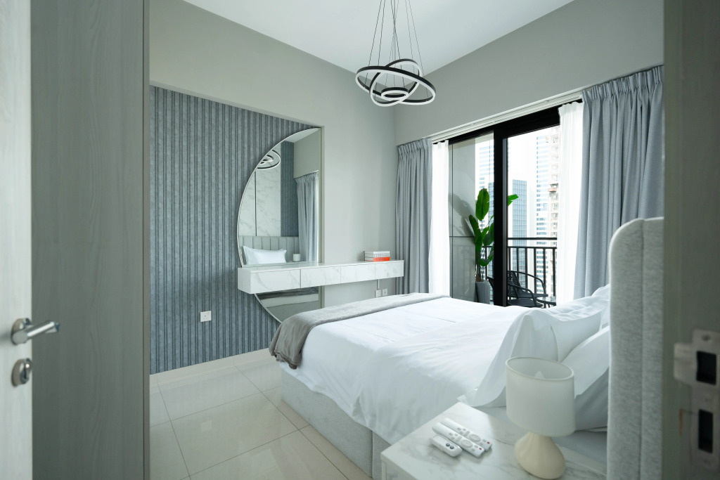 Апартаменты Keyrock Living Dubai Skyline & Pool Access