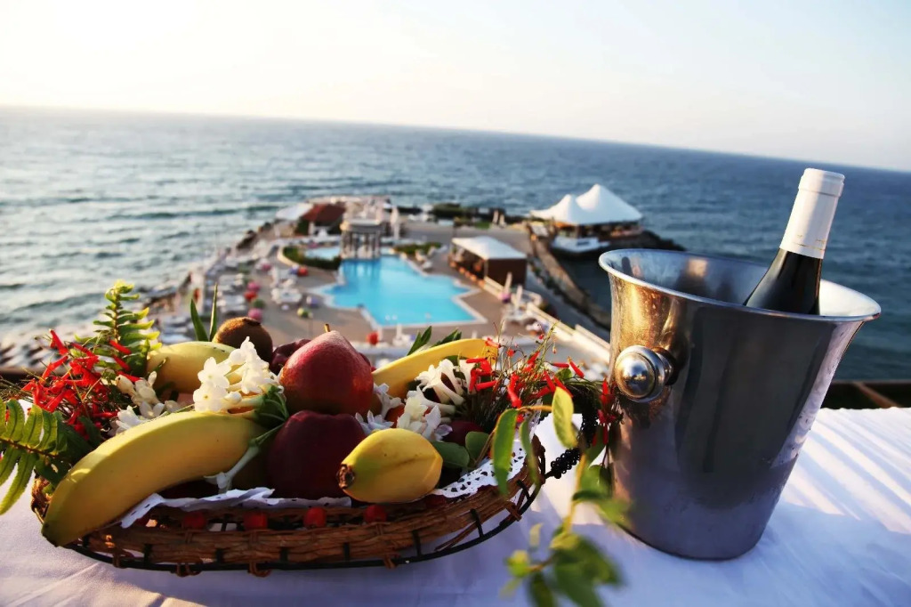 Dome Hotel