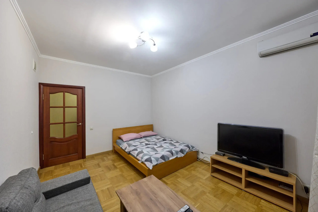 V Moskve Flat