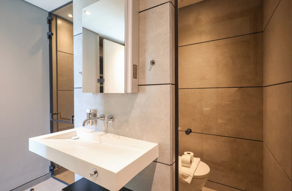 Апартаменты Elite LUX Holiday Homes - Luxurious 1BR Suite in Signature Livings JVC - Dubai