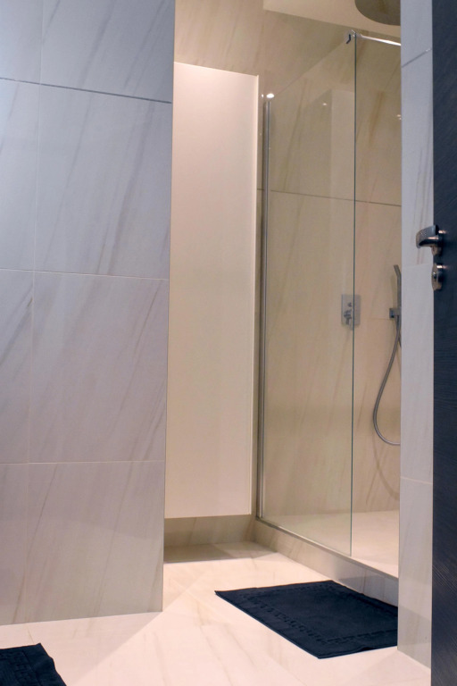 Апартаменты Spacious Flat Near Arc de Triomphe