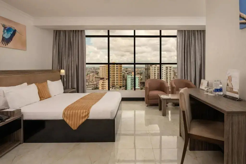 Отель Golden Tulip Dar City Center
