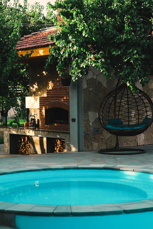 Частный дом Yerkir Guest House