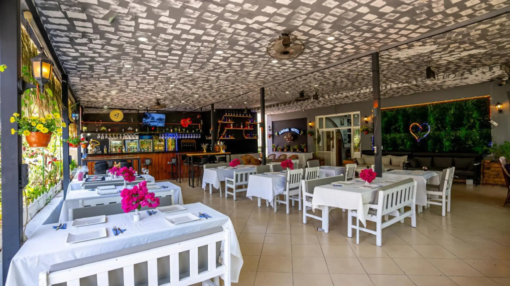 Rayana Hotel