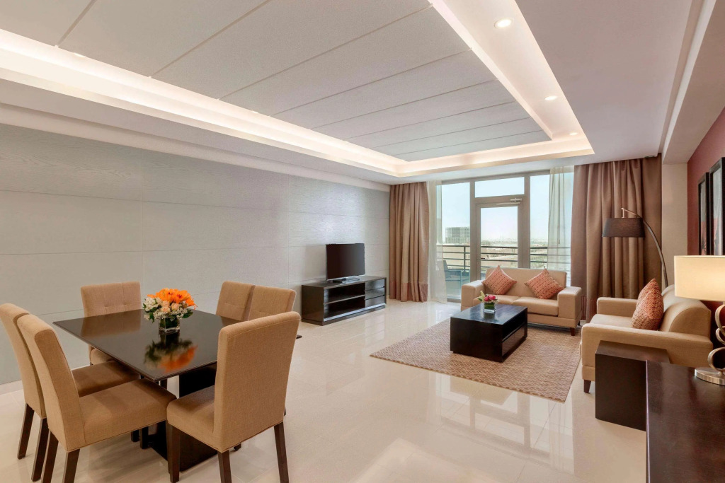 Ramada Hotel and Suites Amwaj Islands
