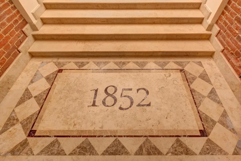 Бутик-отель 1852