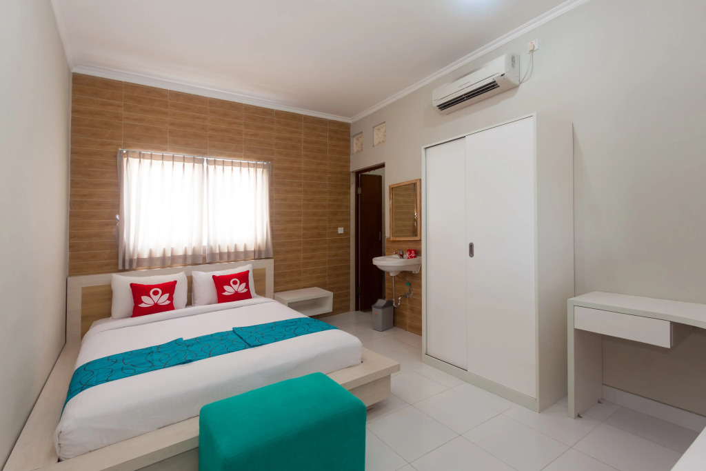 Отель ZEN Rooms Nusa Dua Fiesta