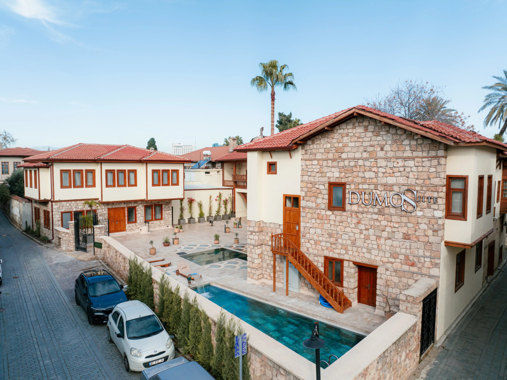 Dumos Suite Hotel