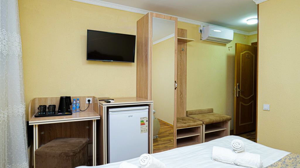 KABIR HOTEL