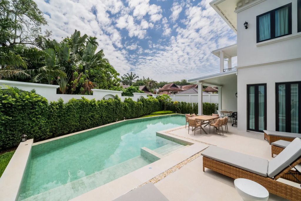 Апарт-отель Fifth Element Pool Villas by NLA