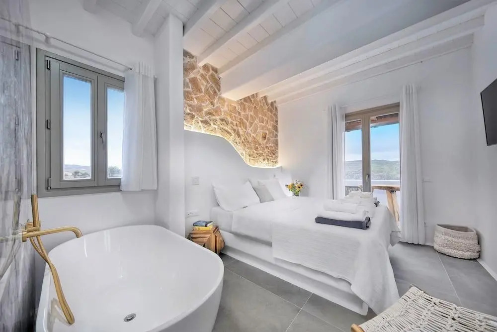 Legendary Suites Hotel