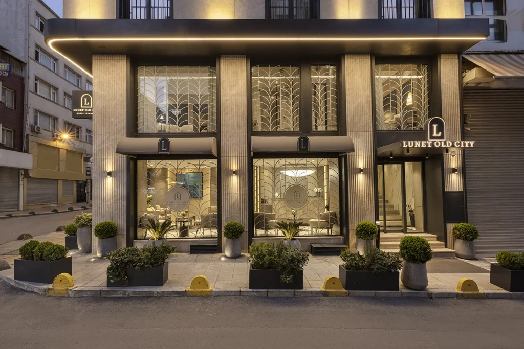 Lunet Old City Hotel