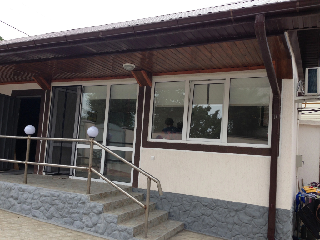 Tamanskaya 13 Guest House