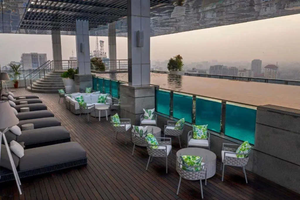 Отель Renaissance Dhaka Gulshan