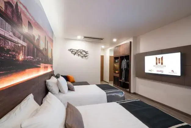 Manhattan Hotel Bangkok