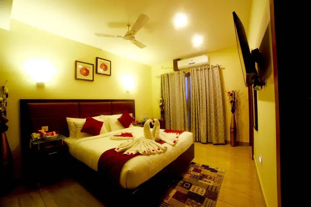 Breeze Suites Hotel