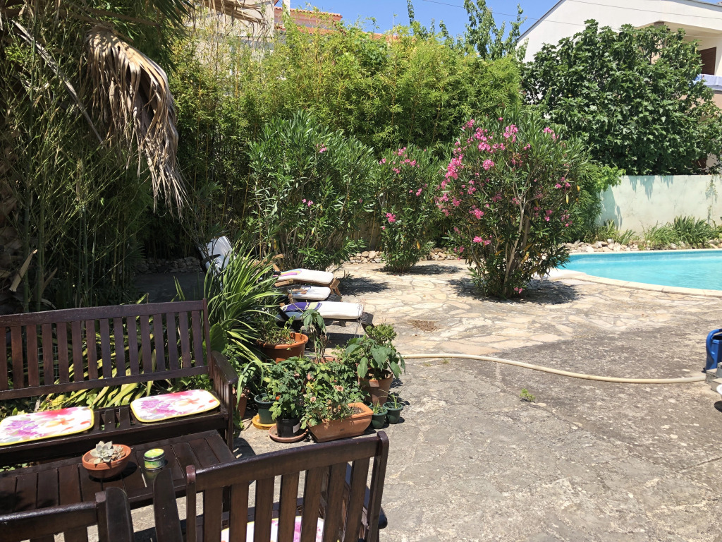 Апартаменты in Villa Big garden Private pool Sea close