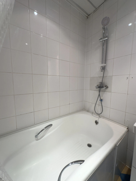 Ryadom S Onkologicheskim Tsentrom Flat