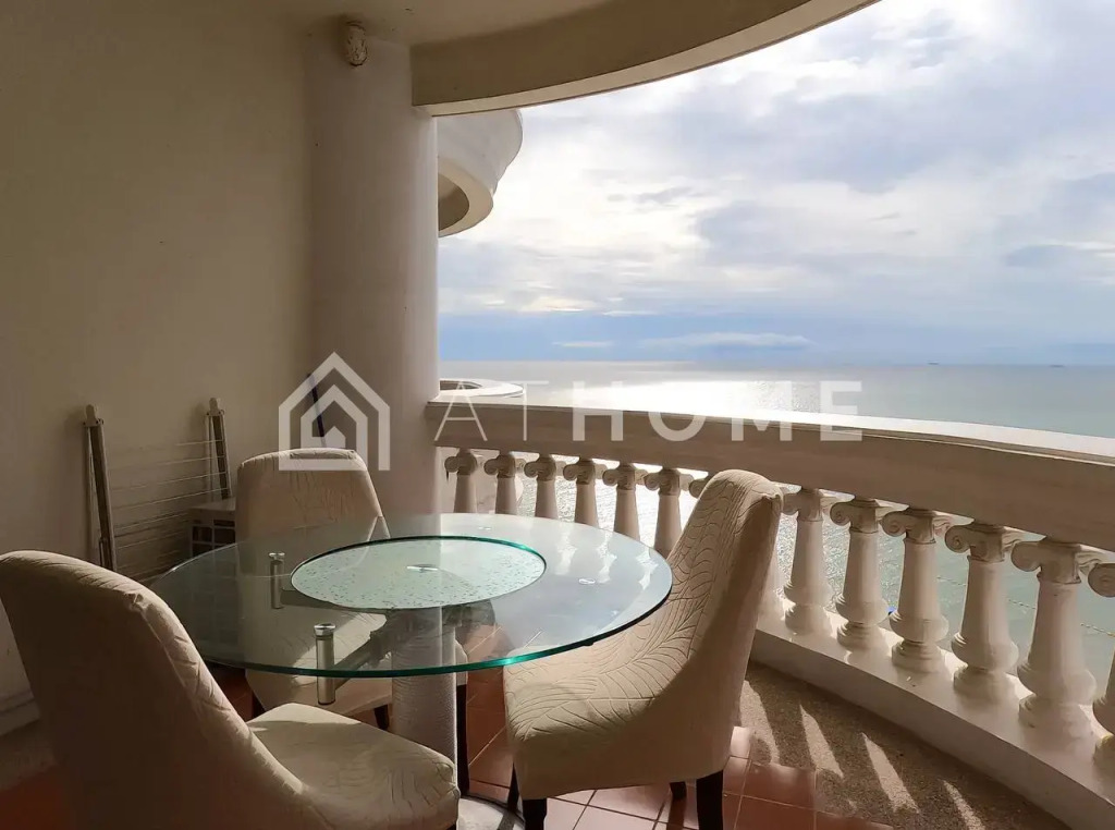 Апартаменты Sky Beach Condominium