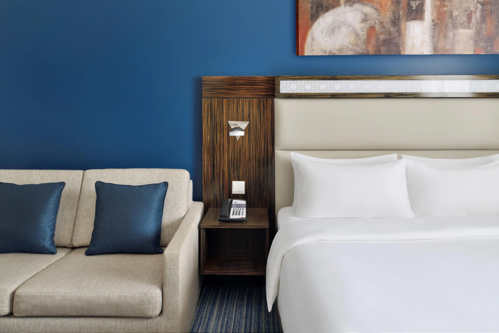 Holiday Inn Express Dubai Safa Park by IHG