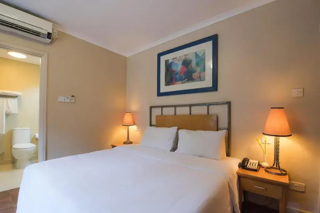 Отель Protea by Marriott Dar Es Salaam Oyster Bay