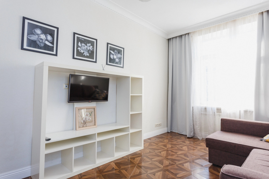 Апартаменты с французким балконом