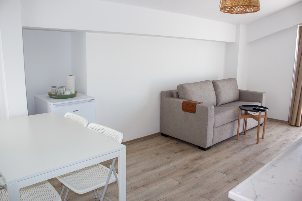 Aloha Suites