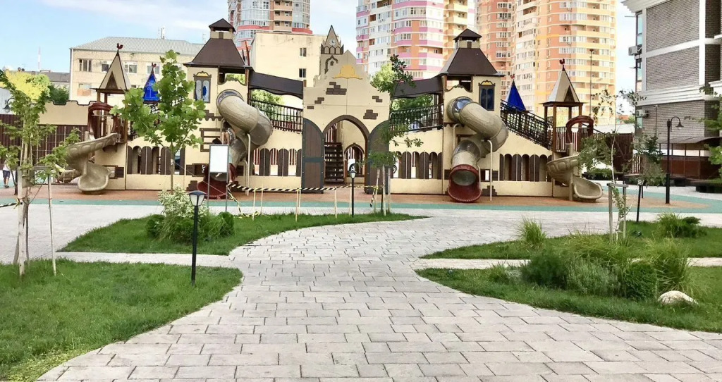 Квартира на ул.Новороссийская ул. 90/2 корпус 1