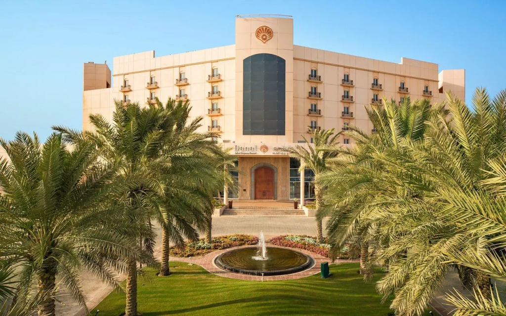 Danat Jebel Dhanna Resort