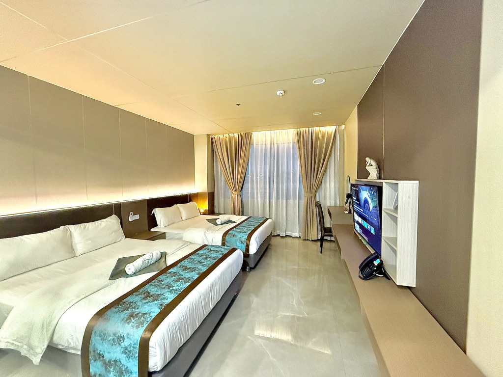 Skyport Hotel
