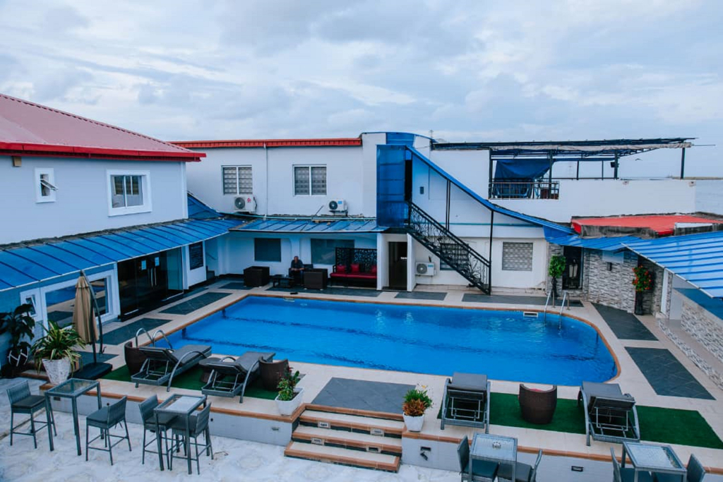 Отель Aries Suites