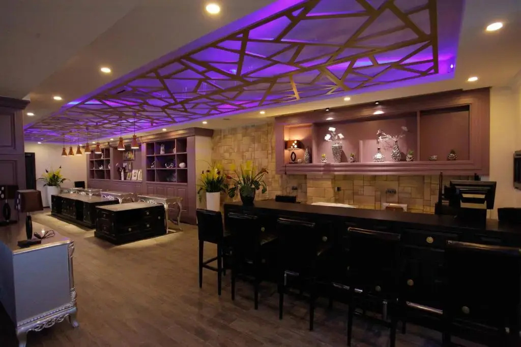 Absolute Hotel